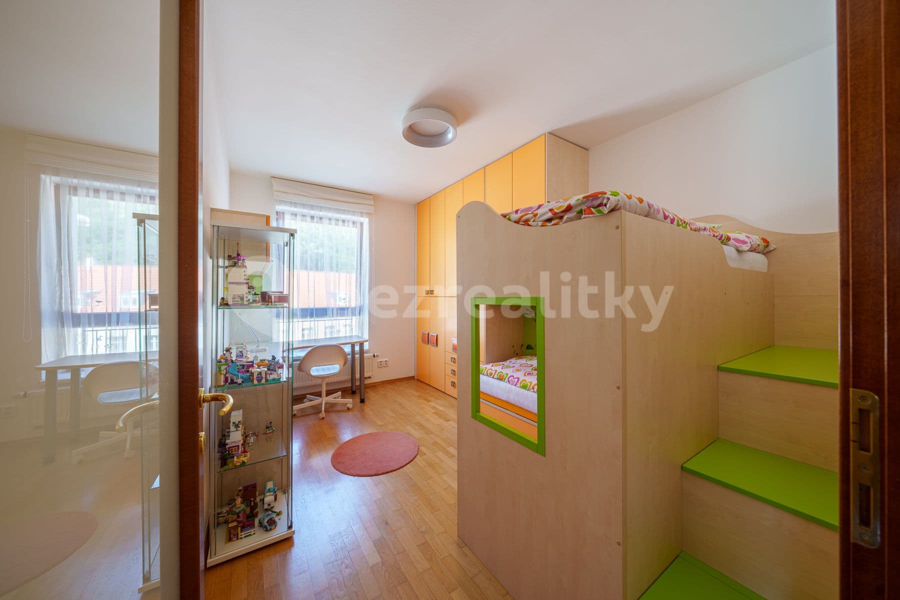 2 bedroom with open-plan kitchen flat to rent, 80 m², Podvinný mlýn, Prague, Prague 2 bedroom with open-plan kitchen flat to rent, 80 m², Podvinný mlýn, Prague, Prague