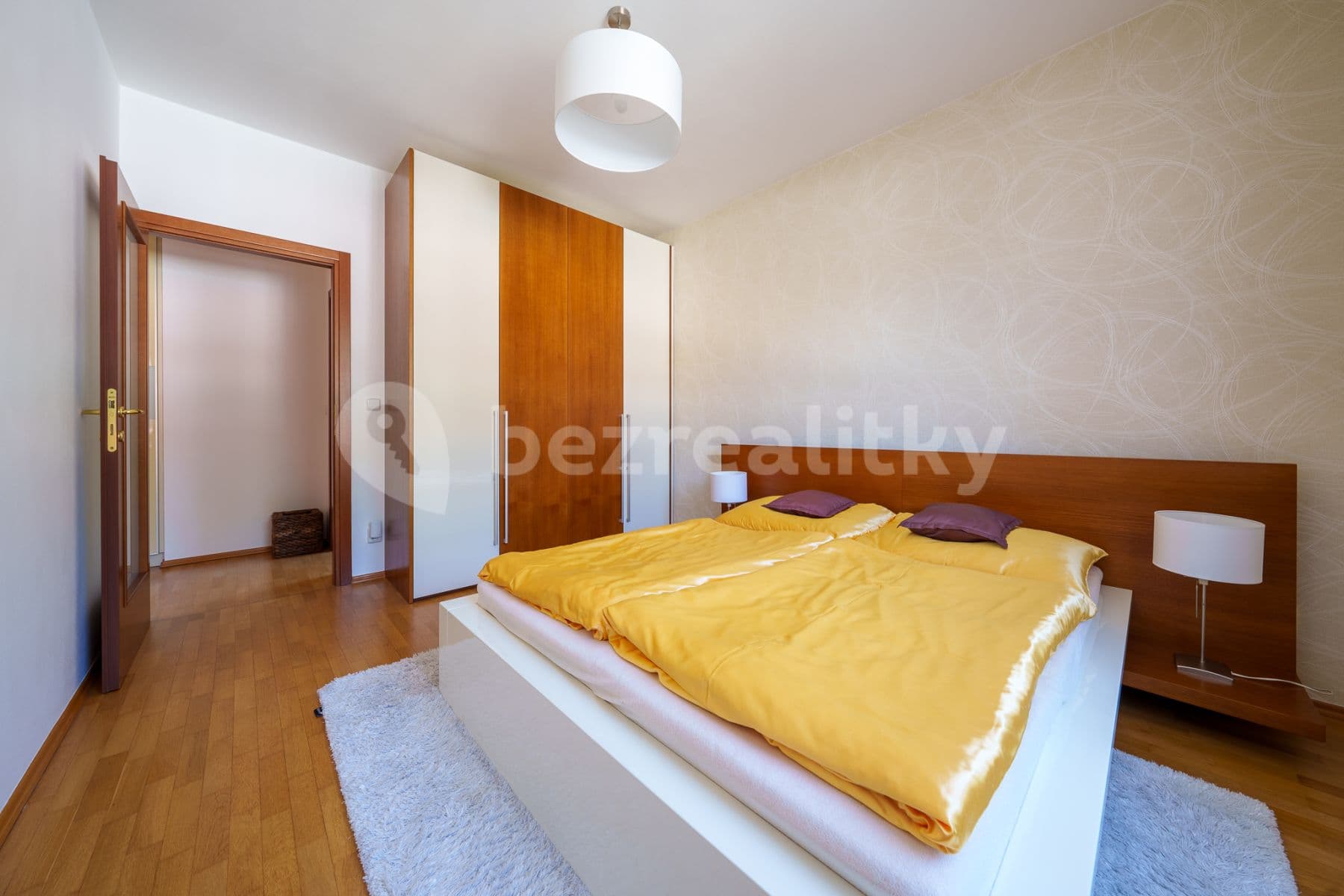 2 bedroom with open-plan kitchen flat to rent, 80 m², Podvinný mlýn, Prague, Prague 2 bedroom with open-plan kitchen flat to rent, 80 m², Podvinný mlýn, Prague, Prague