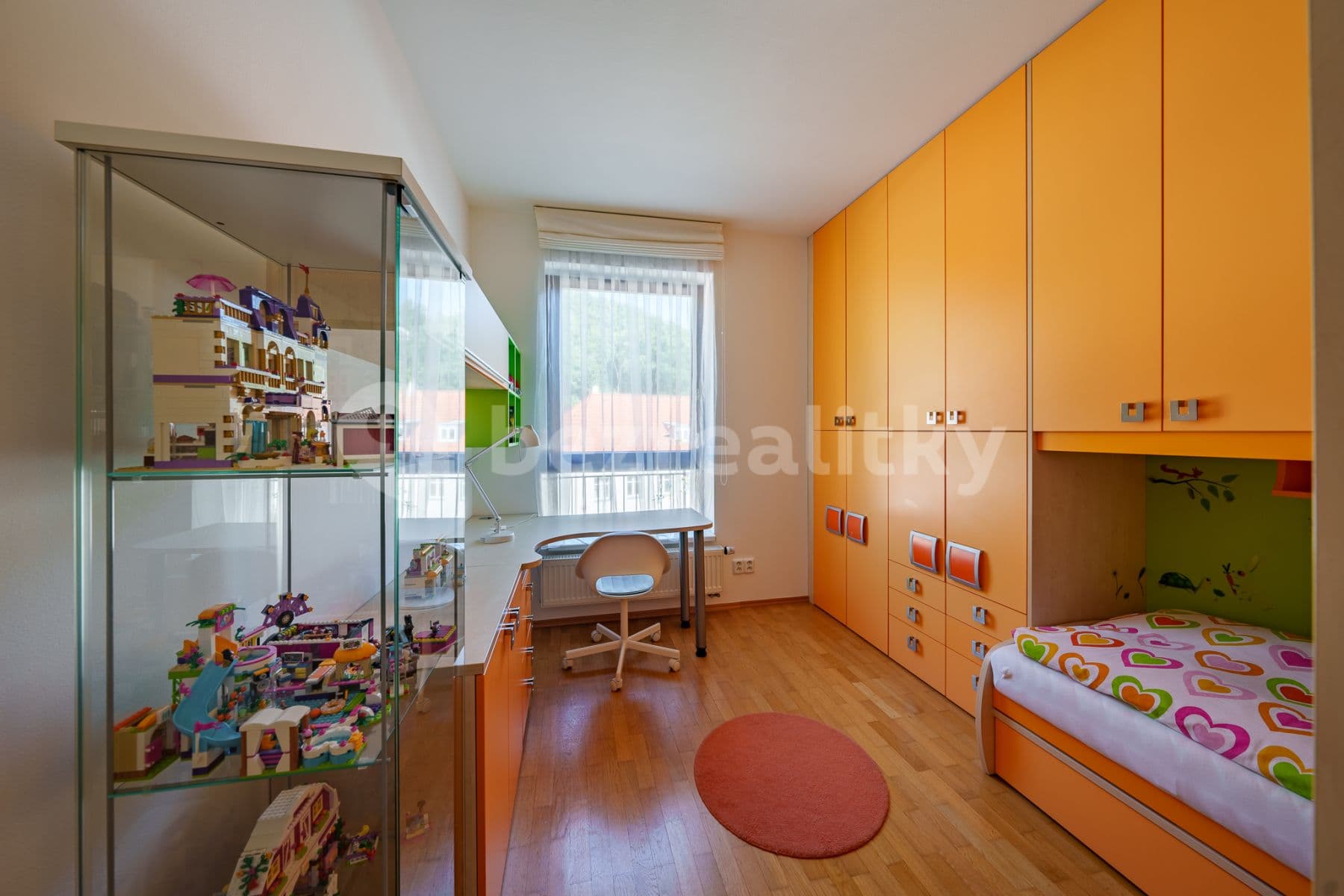 2 bedroom with open-plan kitchen flat to rent, 80 m², Podvinný mlýn, Prague, Prague 2 bedroom with open-plan kitchen flat to rent, 80 m², Podvinný mlýn, Prague, Prague