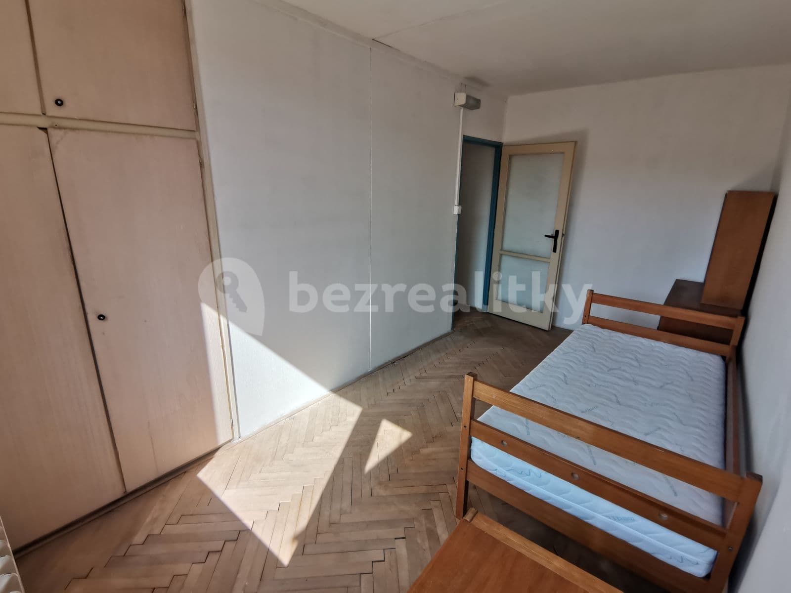 3 bedroom with open-plan kitchen flat to rent, 85 m², Molákova, Prague, Prague 3 bedroom with open-plan kitchen flat to rent, 85 m², Molákova, Prague, Prague