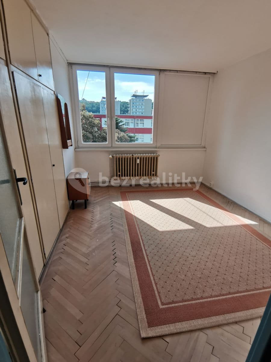3 bedroom with open-plan kitchen flat to rent, 85 m², Molákova, Prague, Prague 3 bedroom with open-plan kitchen flat to rent, 85 m², Molákova, Prague, Prague