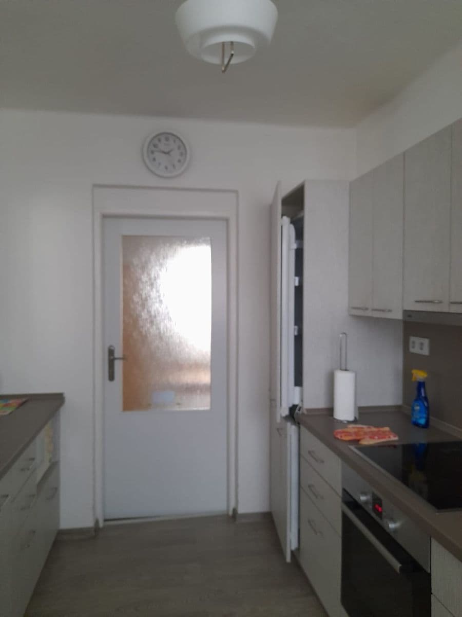 3 bedroom flat to rent, 100 m², V Paloukách, Zruč nad Sázavou, Středočeský Region 3 bedroom flat to rent, 100 m², V Paloukách, Zruč nad Sázavou, Středočeský Region