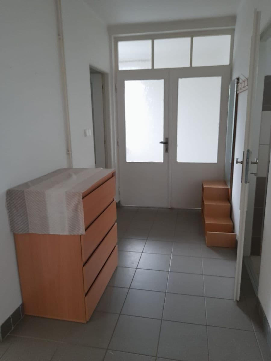 3 bedroom flat to rent, 100 m², V Paloukách, Zruč nad Sázavou, Středočeský Region 3 bedroom flat to rent, 100 m², V Paloukách, Zruč nad Sázavou, Středočeský Region