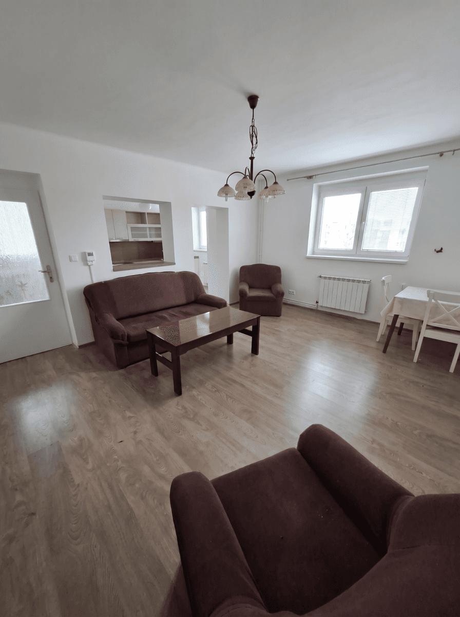 3 bedroom flat to rent, 100 m², V Paloukách, Zruč nad Sázavou, Středočeský Region 3 bedroom flat to rent, 100 m², V Paloukách, Zruč nad Sázavou, Středočeský Region