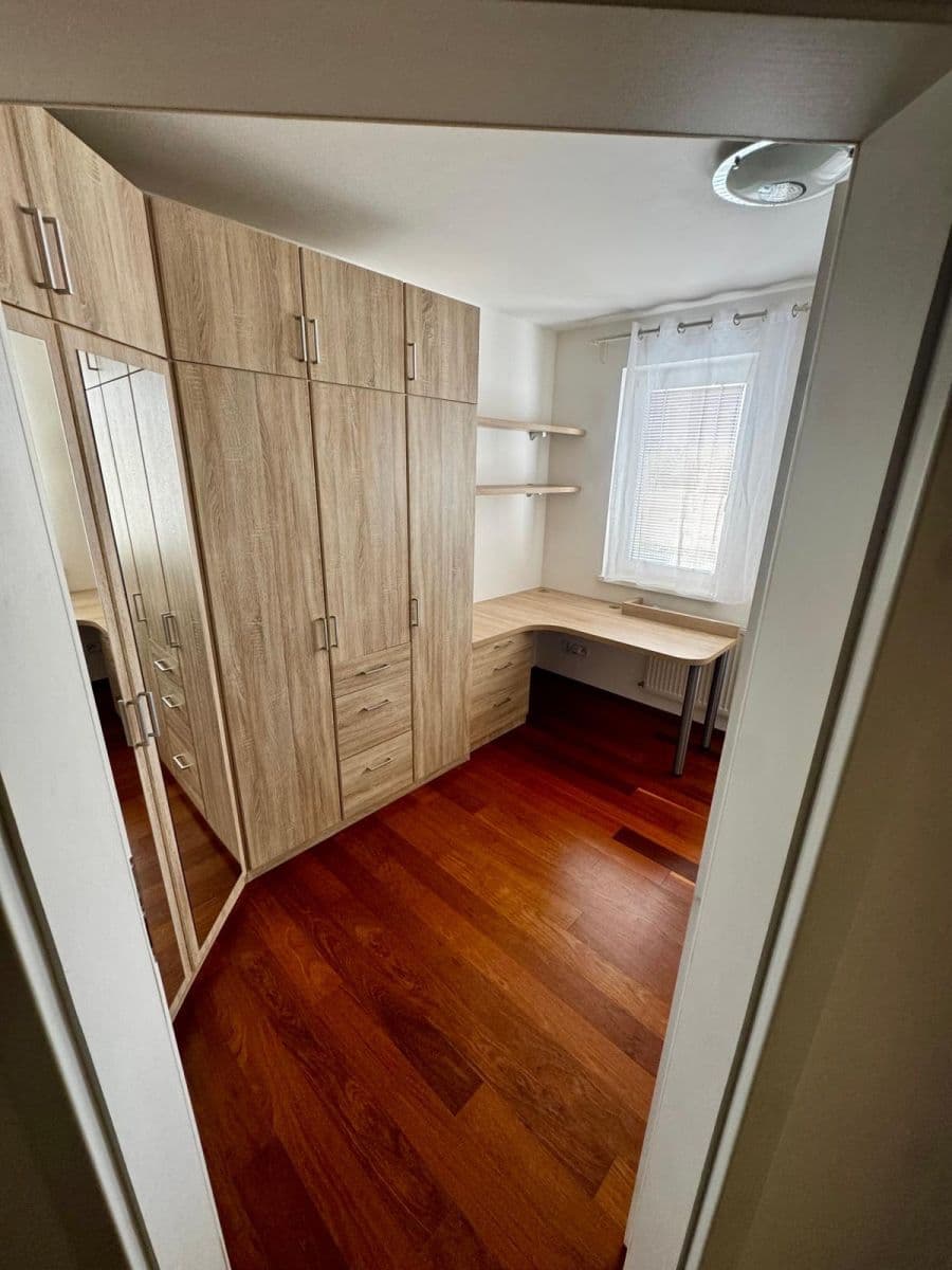 2 bedroom with open-plan kitchen flat to rent, 65 m², Trojmezní, Šestajovice, Středočeský Region 2 bedroom with open-plan kitchen flat to rent, 65 m², Trojmezní, Šestajovice, Středočeský Region