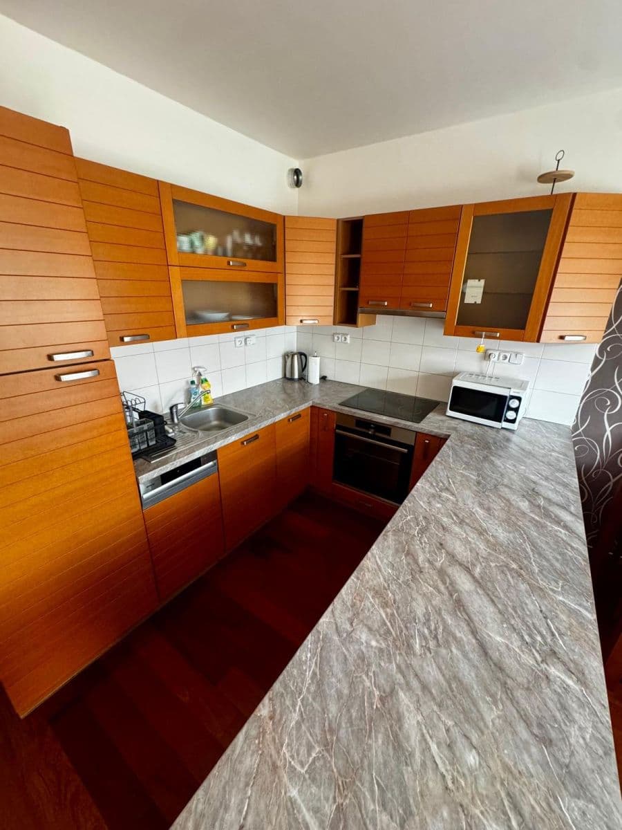 2 bedroom with open-plan kitchen flat to rent, 65 m², Trojmezní, Šestajovice, Středočeský Region 2 bedroom with open-plan kitchen flat to rent, 65 m², Trojmezní, Šestajovice, Středočeský Region