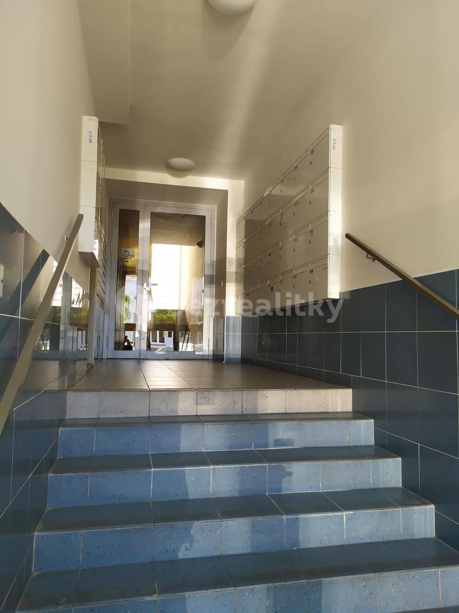 Studio flat to rent, 39 m², U Měšťanského pivovaru, Prague, Prague Studio flat to rent, 39 m², U Měšťanského pivovaru, Prague, Prague