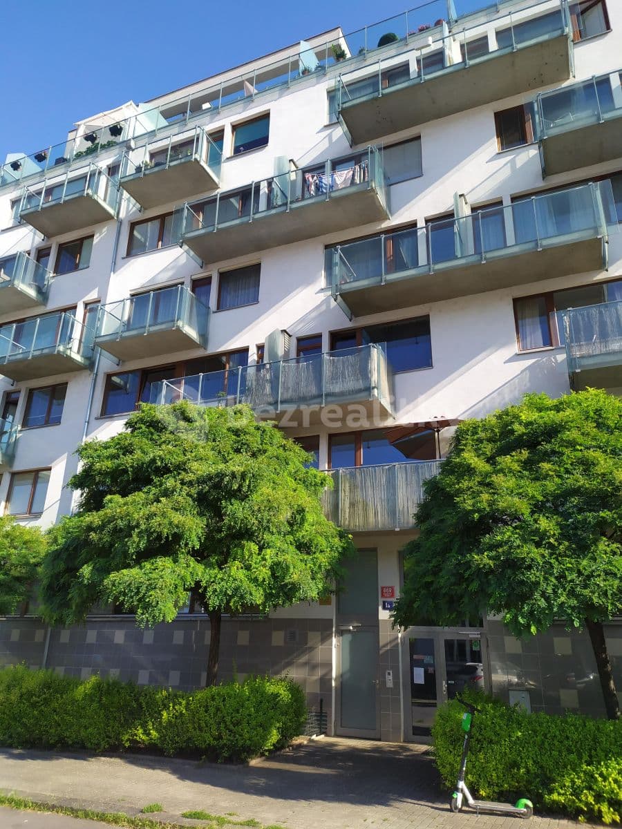 Studio flat to rent, 39 m², U Měšťanského pivovaru, Prague, Prague Studio flat to rent, 39 m², U Měšťanského pivovaru, Prague, Prague