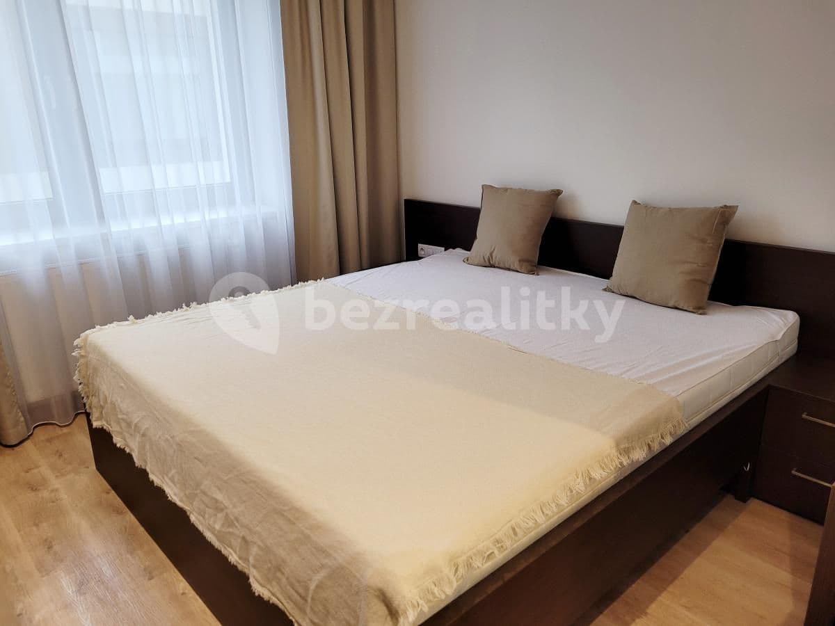 Studio flat to rent, 31 m², Mukařovského, Prague, Prague Studio flat to rent, 31 m², Mukařovského, Prague, Prague