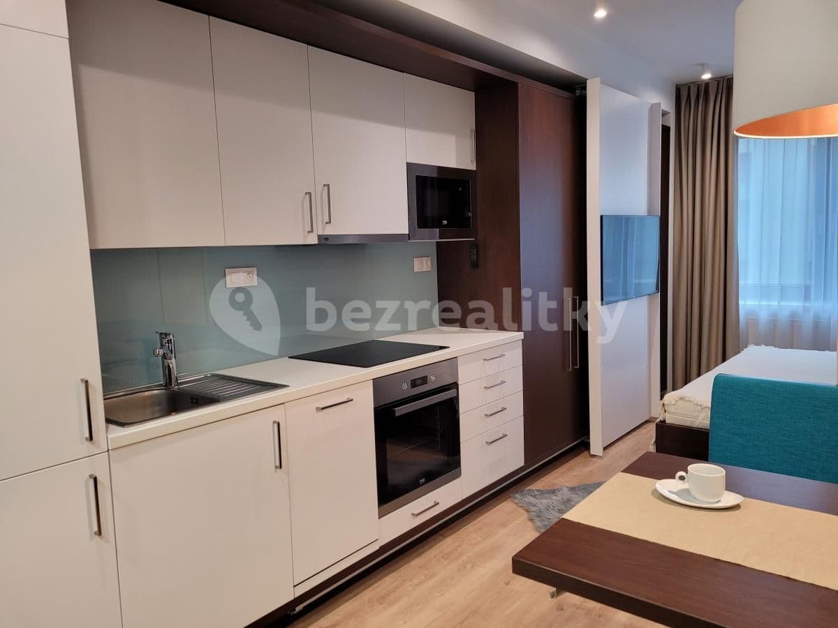 Studio flat to rent, 31 m², Mukařovského, Prague, Prague Studio flat to rent, 31 m², Mukařovského, Prague, Prague