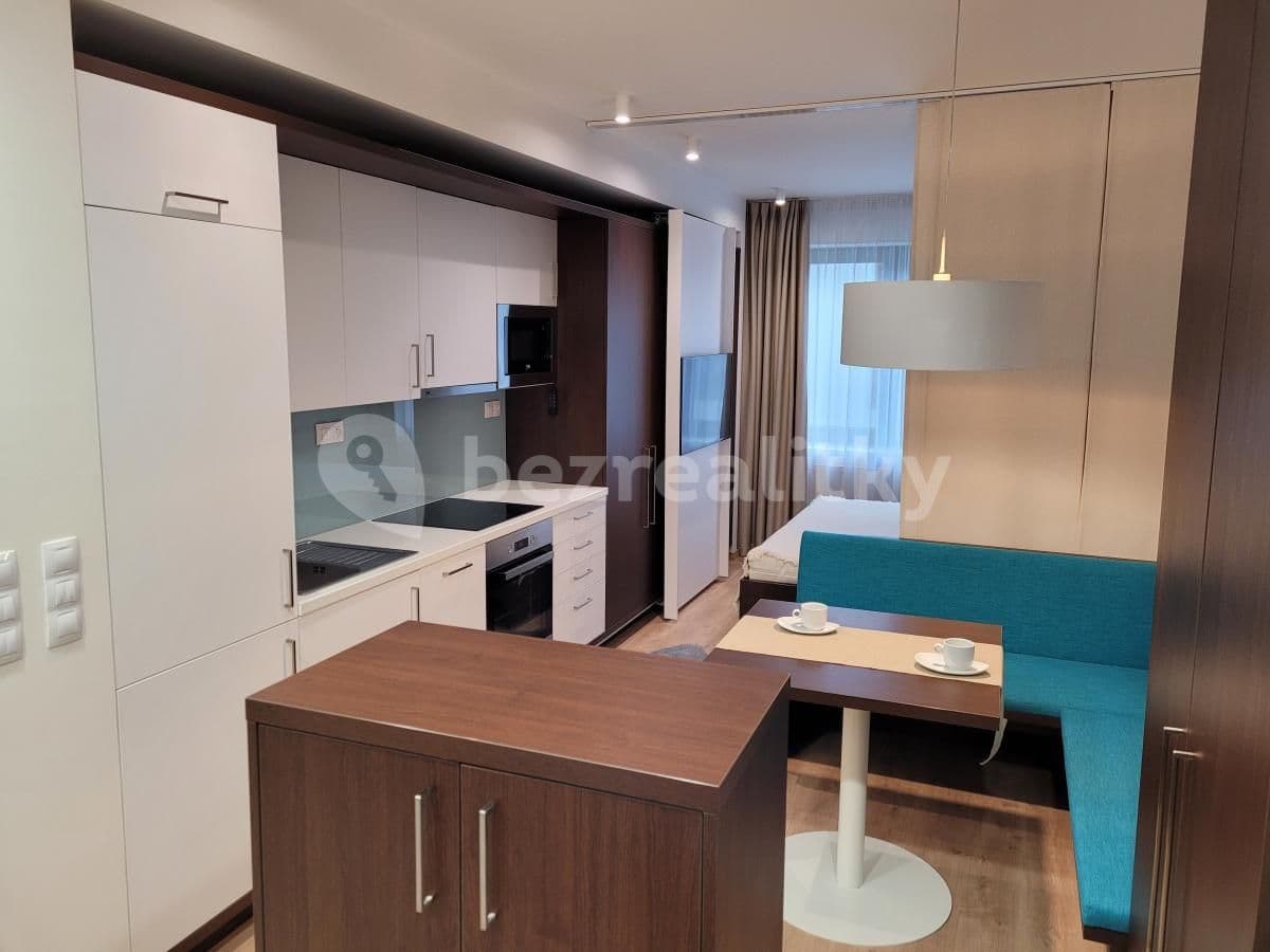 Studio flat to rent, 31 m², Mukařovského, Prague, Prague Studio flat to rent, 31 m², Mukařovského, Prague, Prague