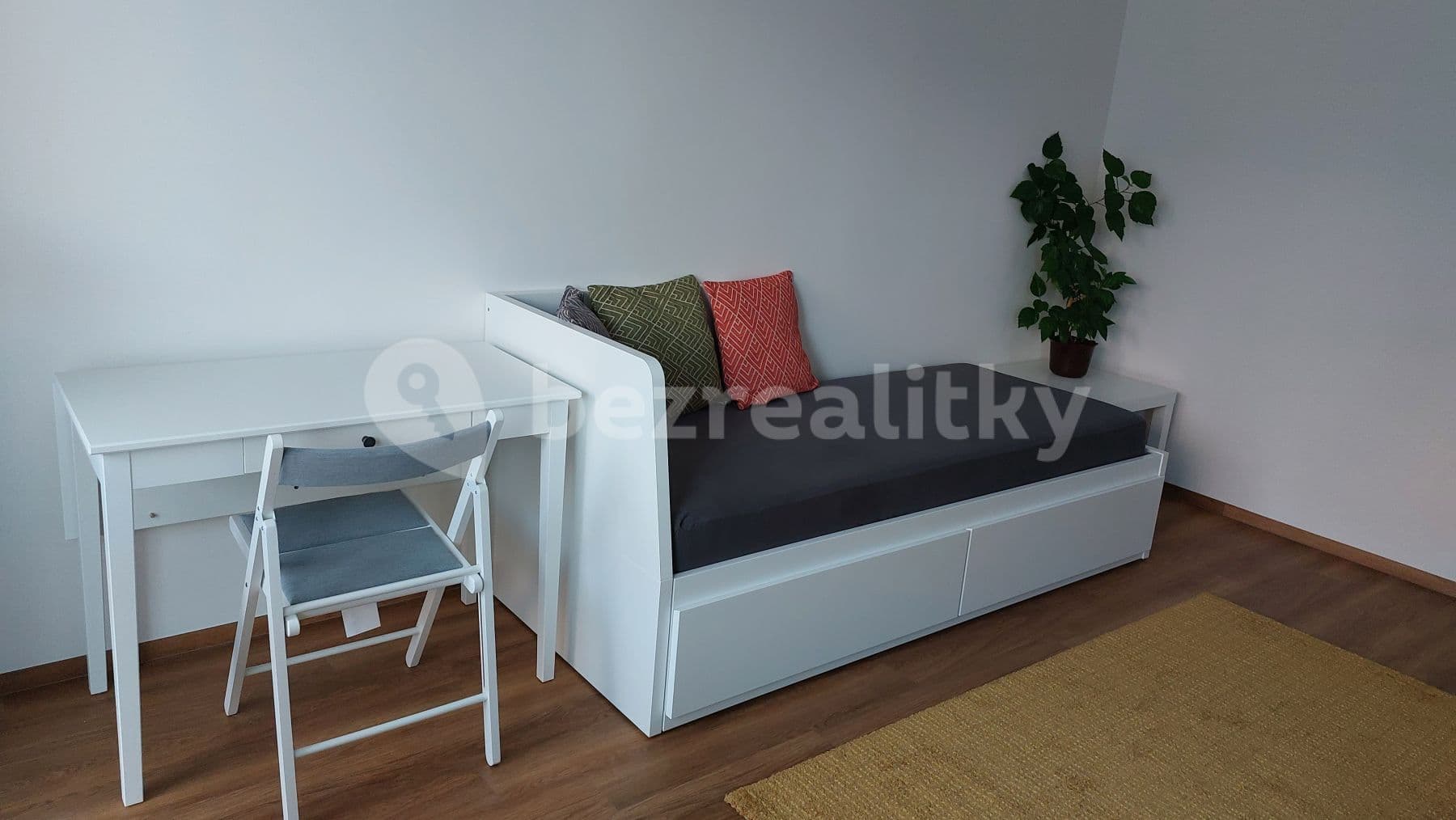 Small studio flat to rent, 33 m², Děkanská vinice Ⅱ, Prague, Prague Small studio flat to rent, 33 m², Děkanská vinice Ⅱ, Prague, Prague