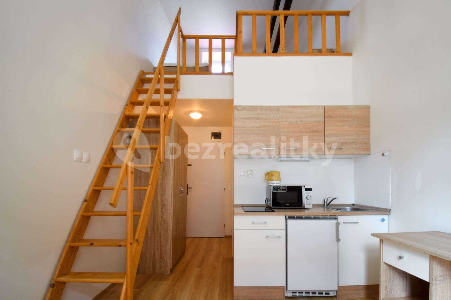 Studio flat to rent, 23 m², Hybešova, Brno, Jihomoravský Region Studio flat to rent, 23 m², Hybešova, Brno, Jihomoravský Region