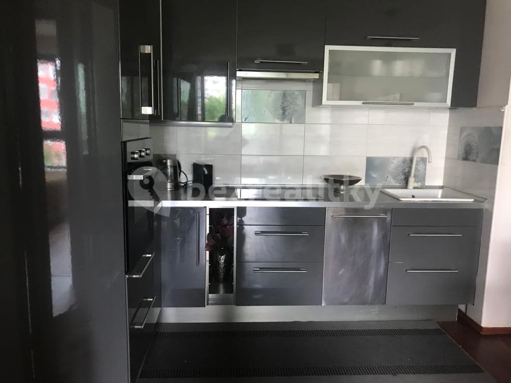 1 bedroom with open-plan kitchen flat to rent, 60 m², Jeremiášova, Prague, Prague 1 bedroom with open-plan kitchen flat to rent, 60 m², Jeremiášova, Prague, Prague