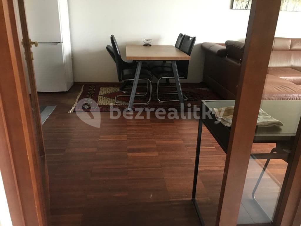 1 bedroom with open-plan kitchen flat to rent, 60 m², Jeremiášova, Prague, Prague 1 bedroom with open-plan kitchen flat to rent, 60 m², Jeremiášova, Prague, Prague