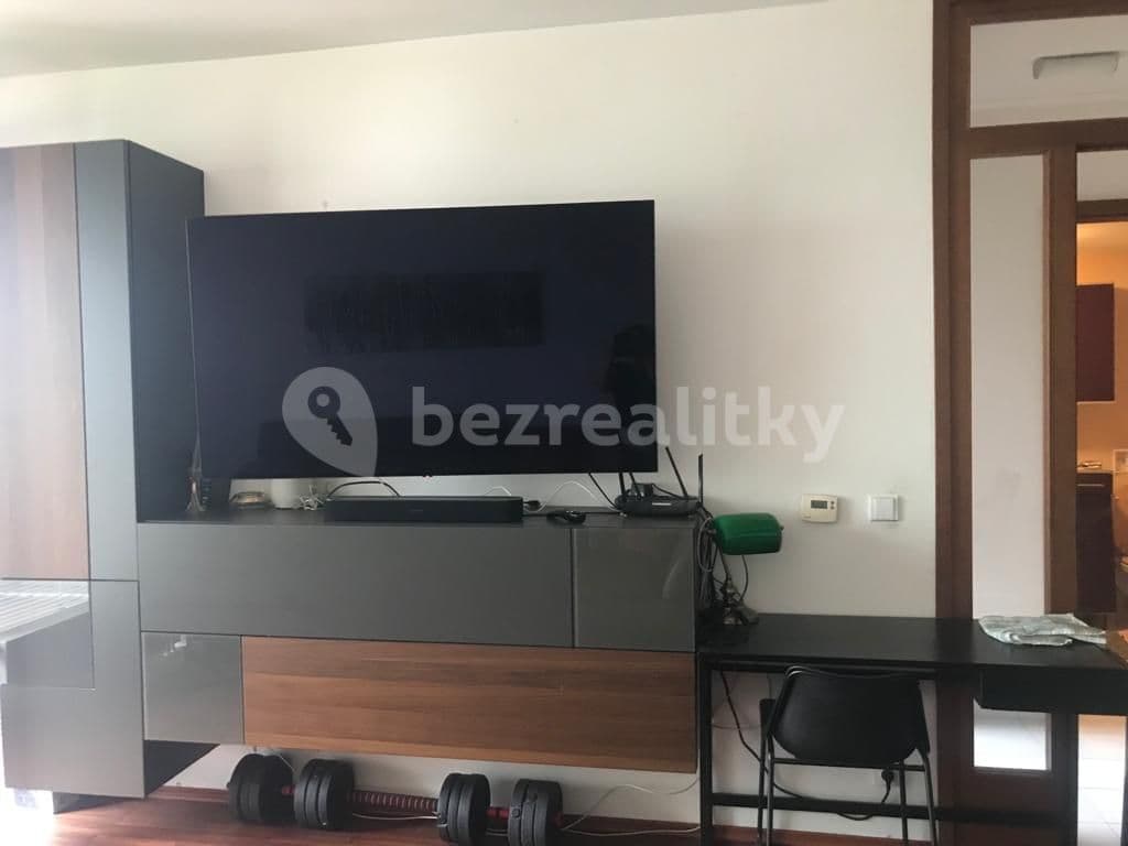 1 bedroom with open-plan kitchen flat to rent, 60 m², Jeremiášova, Prague, Prague 1 bedroom with open-plan kitchen flat to rent, 60 m², Jeremiášova, Prague, Prague