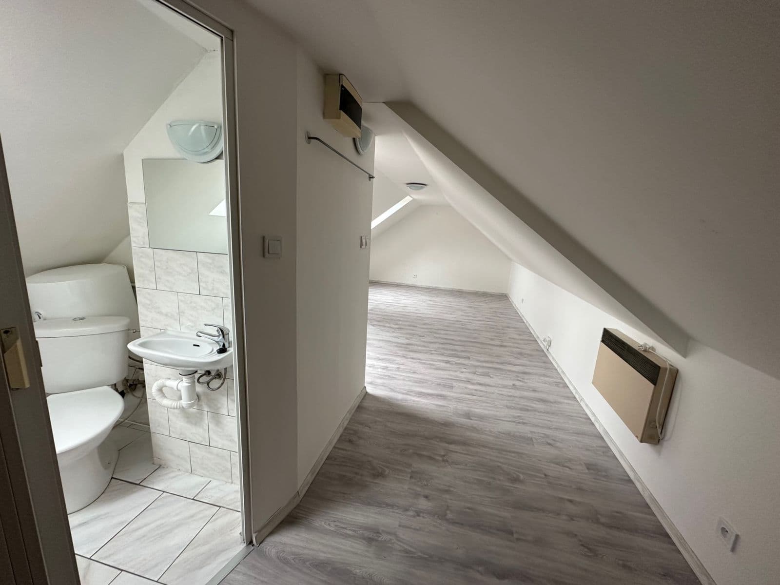 Studio flat to rent, 35 m², Svobody, Liberec, Liberecký Region Studio flat to rent, 35 m², Svobody, Liberec, Liberecký Region