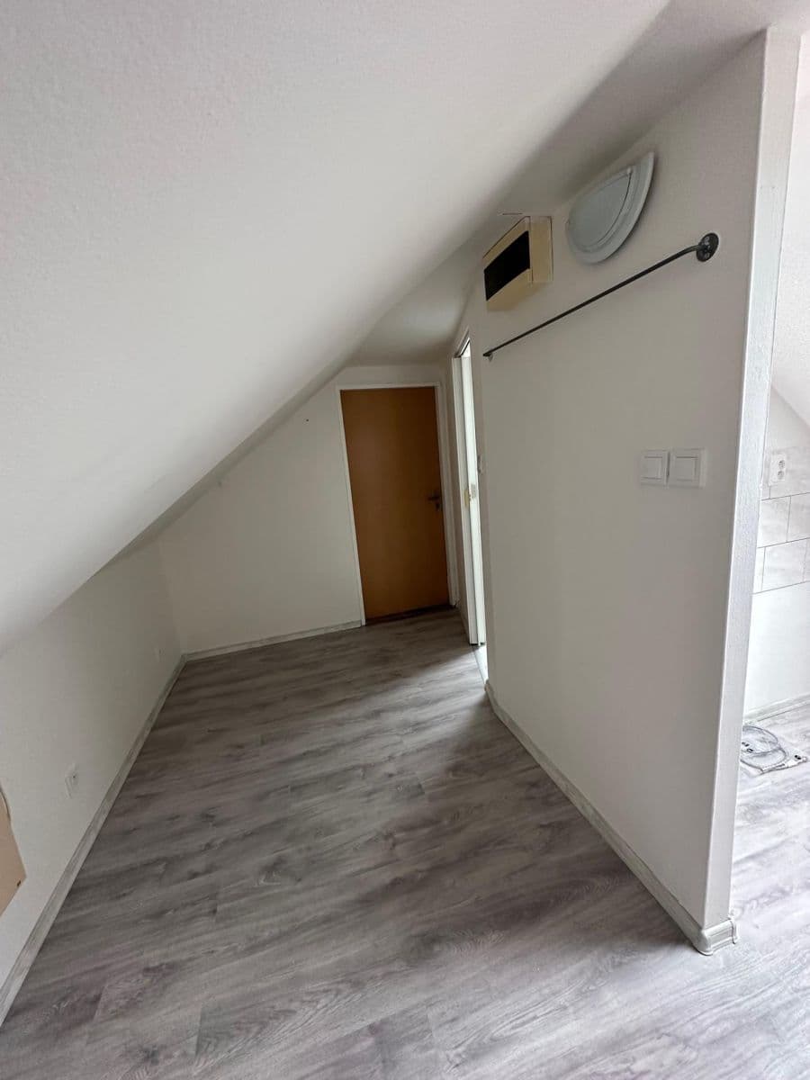 Studio flat to rent, 35 m², Svobody, Liberec, Liberecký Region Studio flat to rent, 35 m², Svobody, Liberec, Liberecký Region