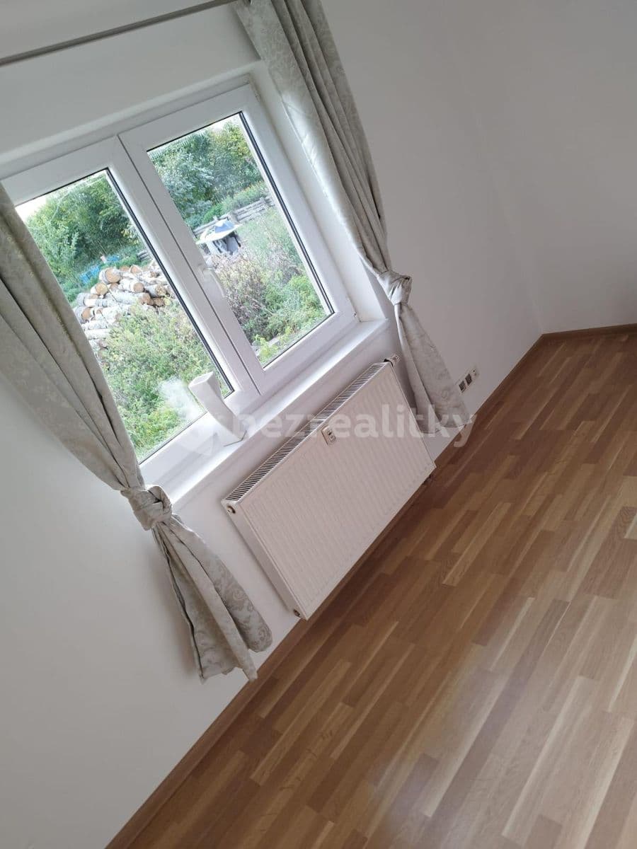 2 bedroom with open-plan kitchen flat to rent, 54 m², Tehov, Středočeský Region 2 bedroom with open-plan kitchen flat to rent, 54 m², Tehov, Středočeský Region