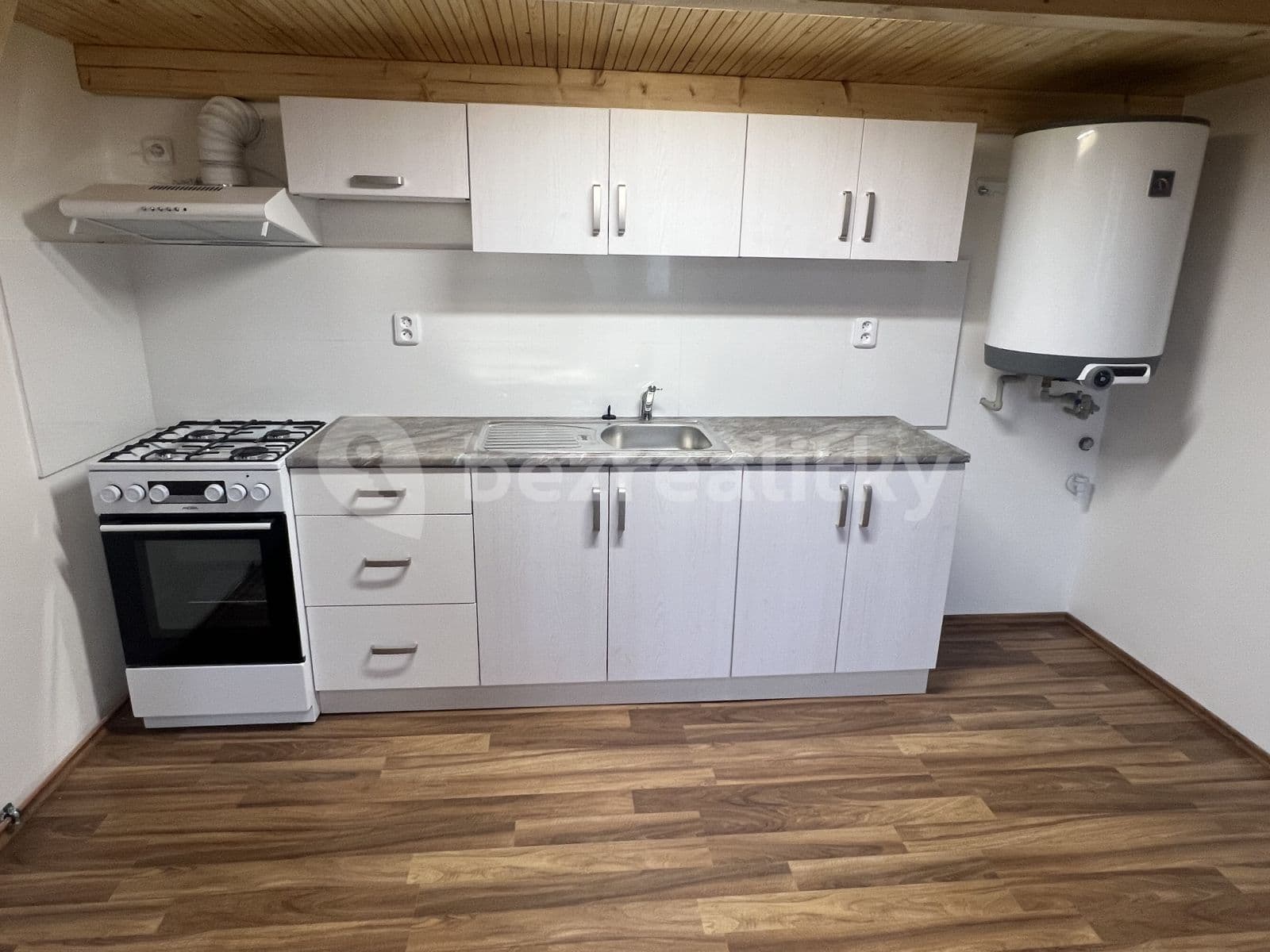 Studio flat to rent, 27 m², Kralická, Prague, Prague Studio flat to rent, 27 m², Kralická, Prague, Prague