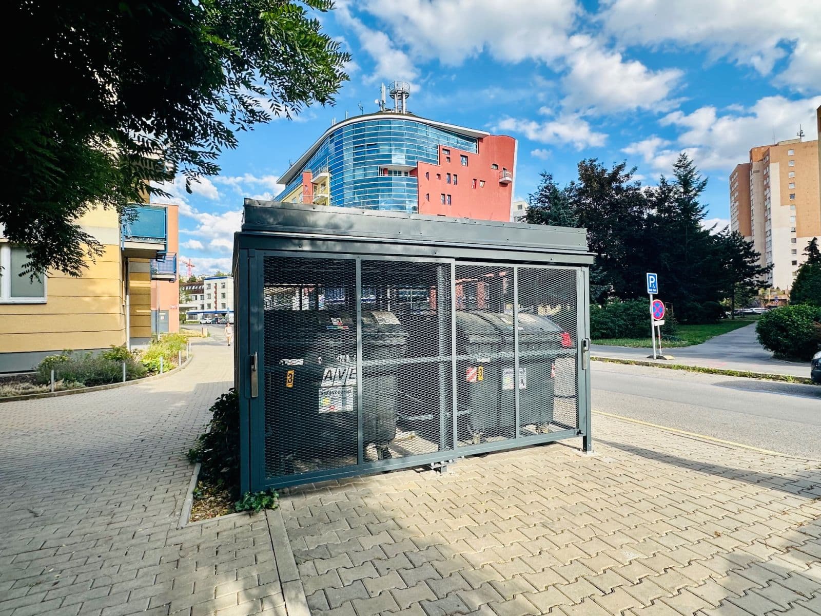 1 bedroom with open-plan kitchen flat to rent, 33 m², Kovanecká, Prague, Prague 1 bedroom with open-plan kitchen flat to rent, 33 m², Kovanecká, Prague, Prague