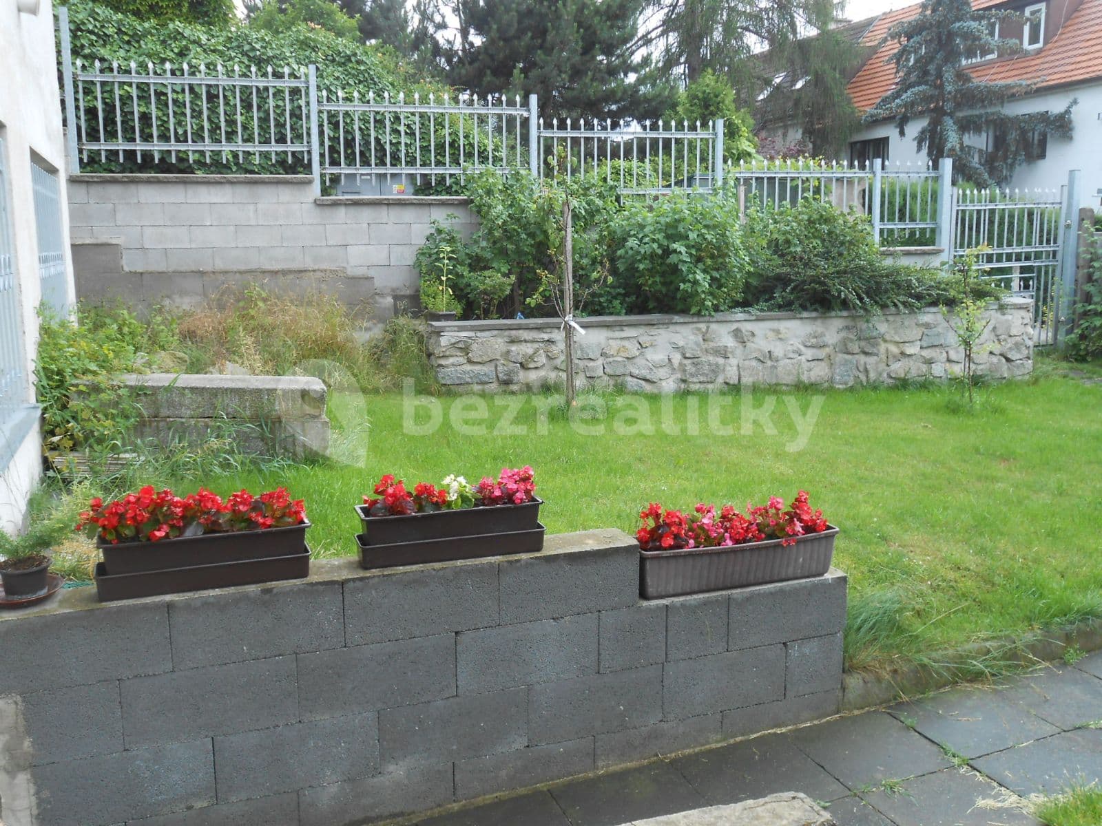 1 bedroom with open-plan kitchen flat to rent, 40 m², Roztylské sady, Prague, Prague 1 bedroom with open-plan kitchen flat to rent, 40 m², Roztylské sady, Prague, Prague