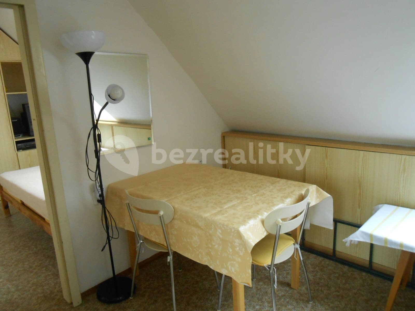 1 bedroom with open-plan kitchen flat to rent, 40 m², Roztylské sady, Prague, Prague 1 bedroom with open-plan kitchen flat to rent, 40 m², Roztylské sady, Prague, Prague