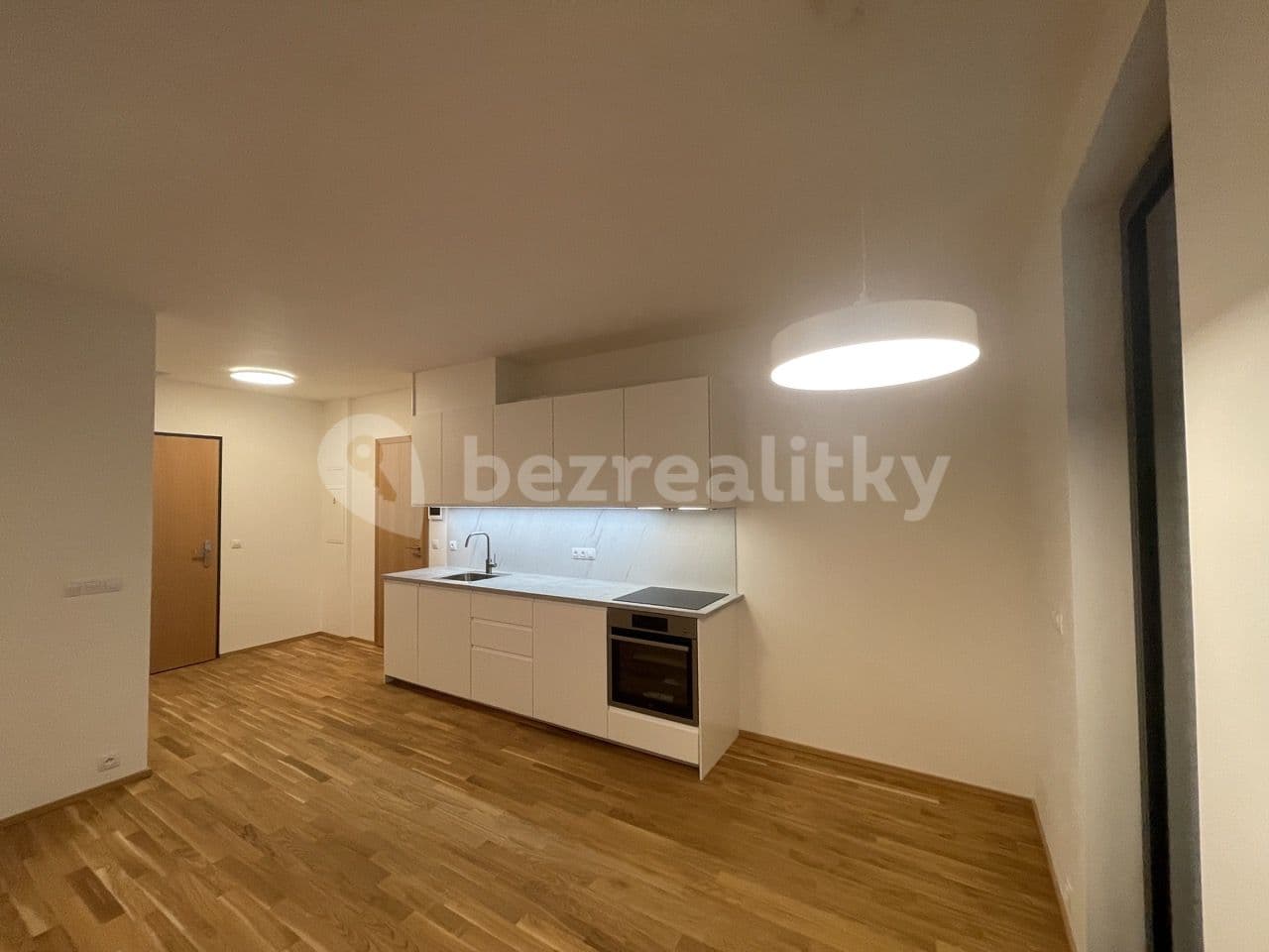 Studio flat to rent, 1 m², Ke Hřišti, Černošice, Středočeský Region Studio flat to rent, 1 m², Ke Hřišti, Černošice, Středočeský Region