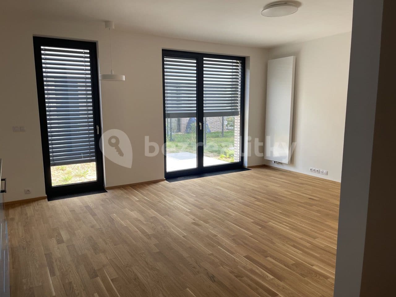 Studio flat to rent, 1 m², Ke Hřišti, Černošice, Středočeský Region Studio flat to rent, 1 m², Ke Hřišti, Černošice, Středočeský Region