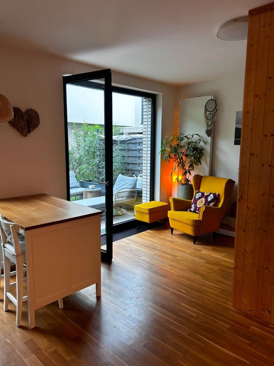 Studio flat to rent, 1 m², Ke Hřišti, Černošice, Středočeský Region Studio flat to rent, 1 m², Ke Hřišti, Černošice, Středočeský Region