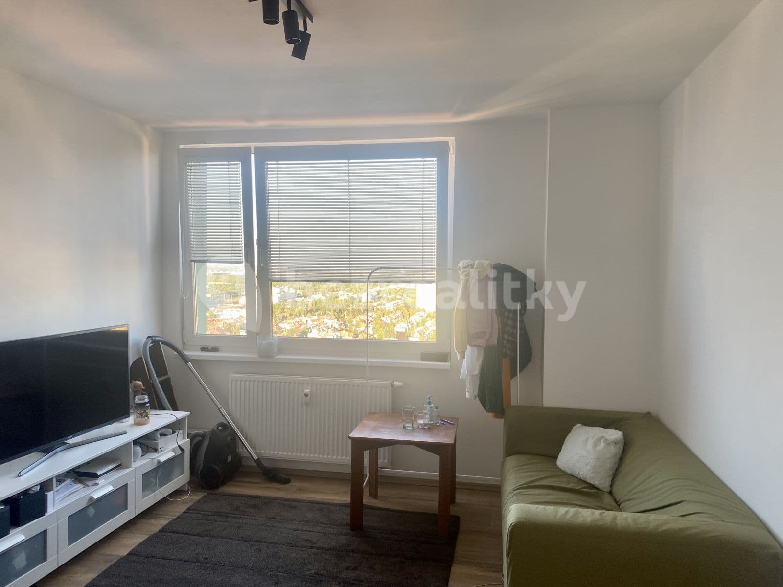 1 bedroom with open-plan kitchen flat to rent, 44 m², Jabloňová, Prague, Prague 1 bedroom with open-plan kitchen flat to rent, 44 m², Jabloňová, Prague, Prague