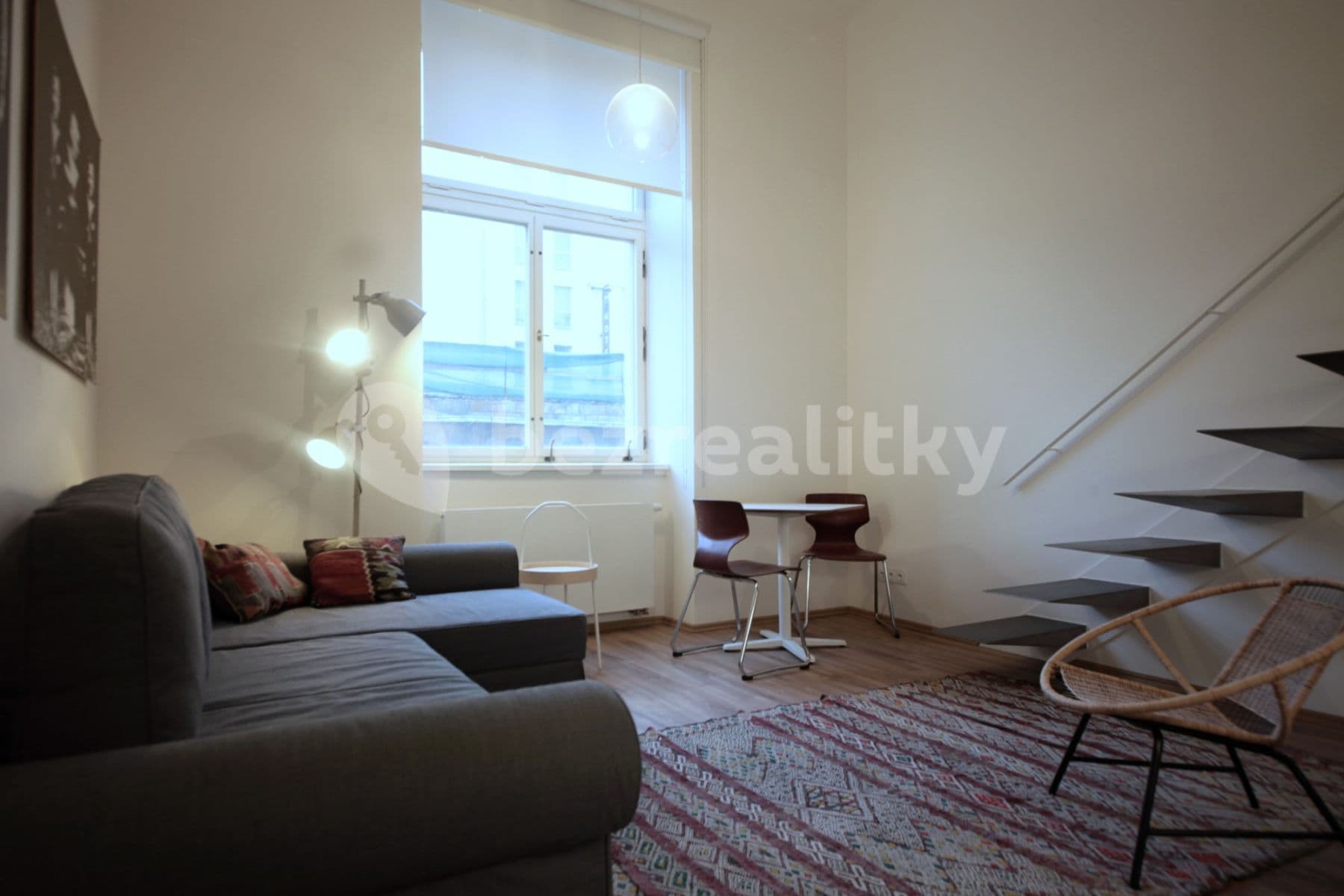 Studio flat to rent, 38 m², Prvního pluku, Prague, Prague Studio flat to rent, 38 m², Prvního pluku, Prague, Prague