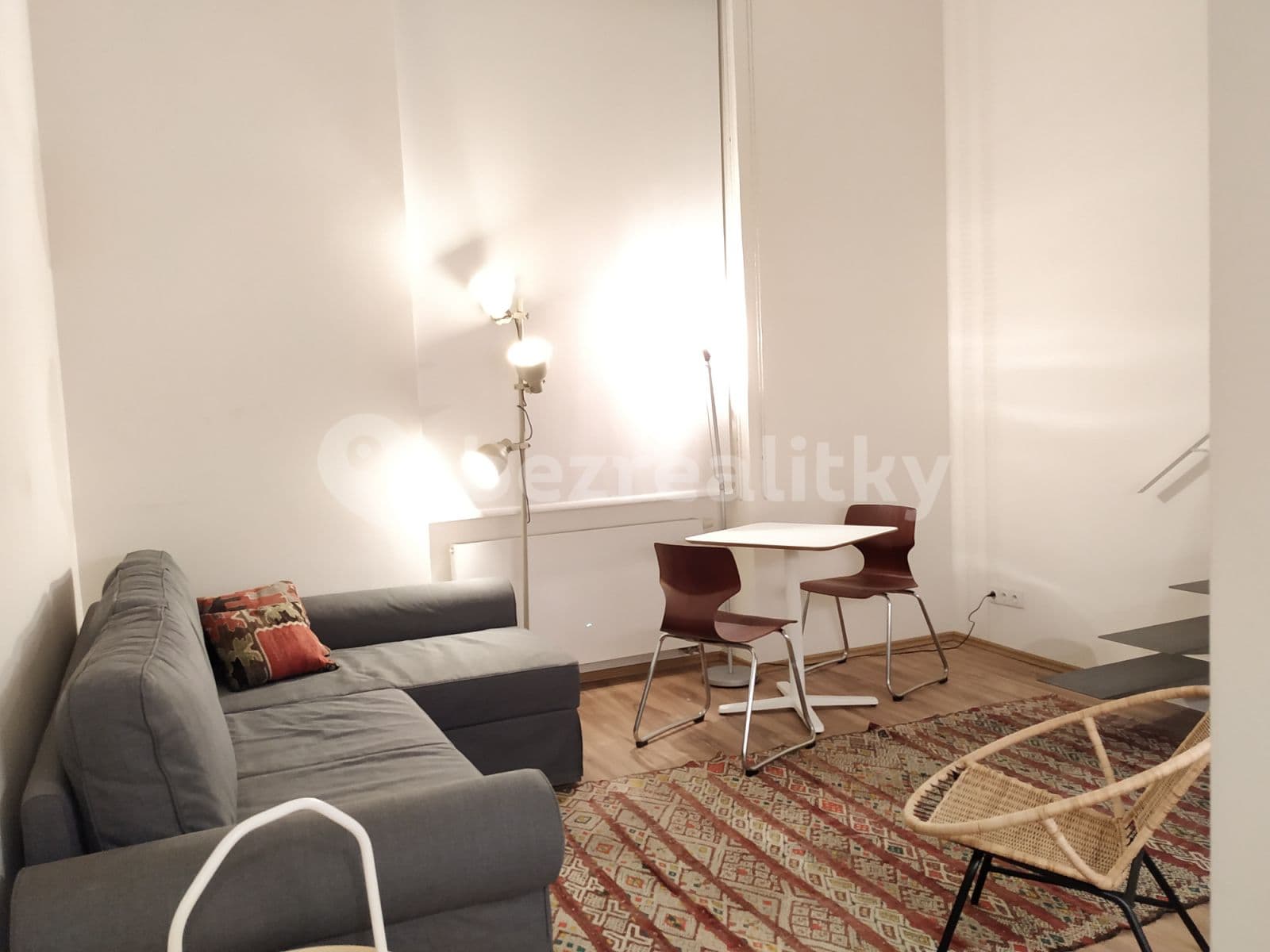Studio flat to rent, 38 m², Prvního pluku, Prague, Prague Studio flat to rent, 38 m², Prvního pluku, Prague, Prague