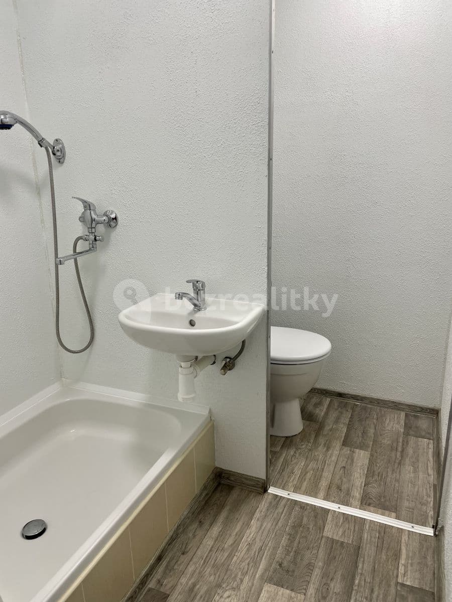 1 bedroom flat to rent, 38 m², Tuchomyšlská, Chlumec, Ústecký Region 1 bedroom flat to rent, 38 m², Tuchomyšlská, Chlumec, Ústecký Region