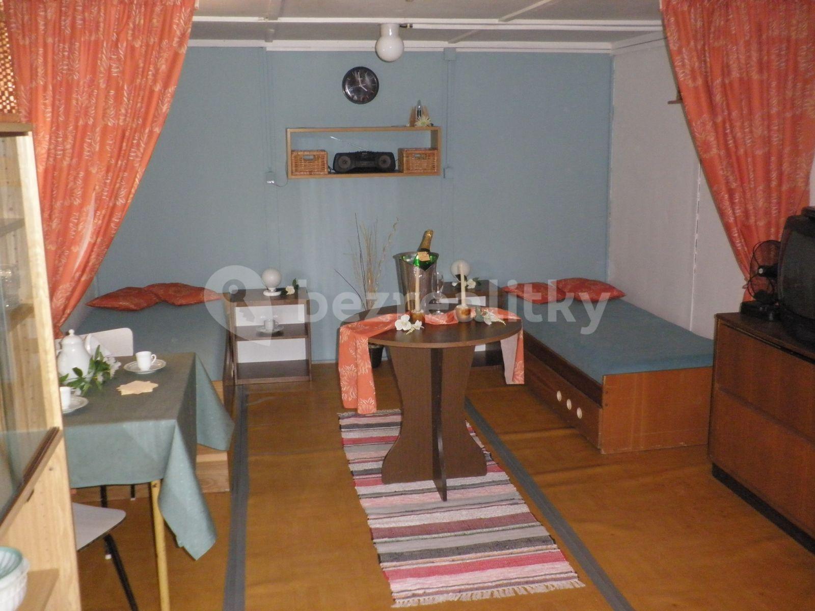 recreational property to rent, 33 m², Krucemburk, Vysočina Region