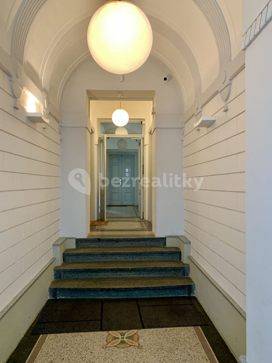 1 bedroom with open-plan kitchen flat to rent, 48 m², Kaizlovy sady, Prague, Prague 1 bedroom with open-plan kitchen flat to rent, 48 m², Kaizlovy sady, Prague, Prague