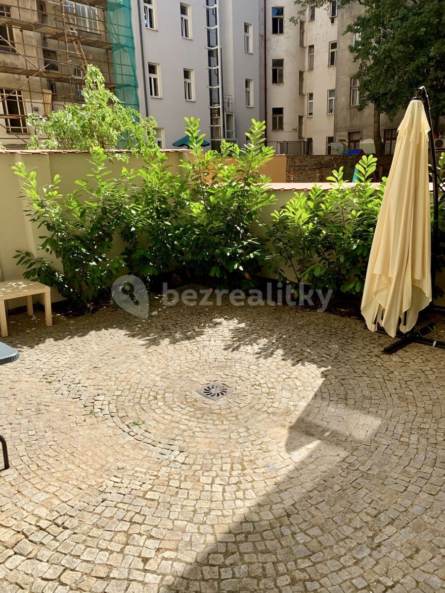 1 bedroom with open-plan kitchen flat to rent, 48 m², Kaizlovy sady, Prague, Prague 1 bedroom with open-plan kitchen flat to rent, 48 m², Kaizlovy sady, Prague, Prague