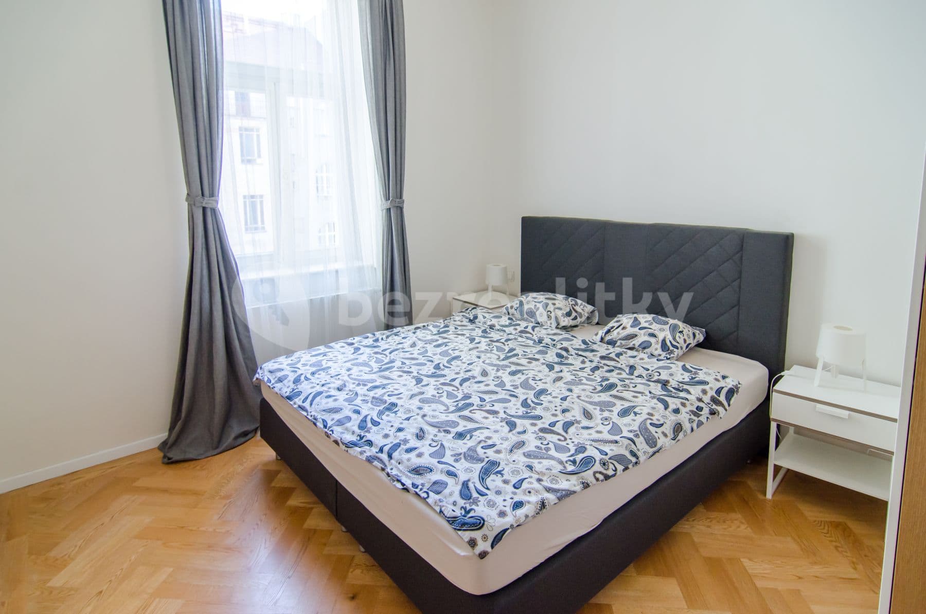 1 bedroom with open-plan kitchen flat to rent, 48 m², Kaizlovy sady, Prague, Prague 1 bedroom with open-plan kitchen flat to rent, 48 m², Kaizlovy sady, Prague, Prague