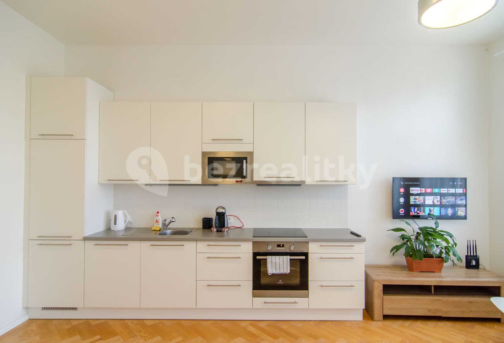 1 bedroom with open-plan kitchen flat to rent, 48 m², Kaizlovy sady, Prague, Prague 1 bedroom with open-plan kitchen flat to rent, 48 m², Kaizlovy sady, Prague, Prague