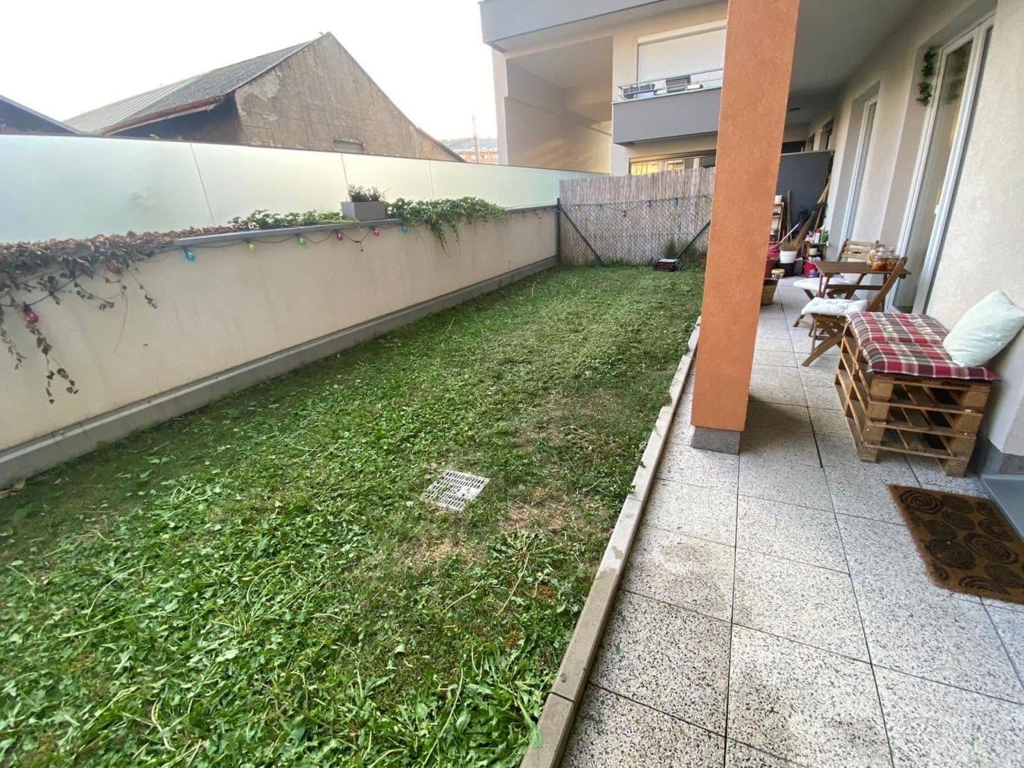 1 bedroom with open-plan kitchen flat to rent, 59 m², Petrohradská, Prague, Prague 1 bedroom with open-plan kitchen flat to rent, 59 m², Petrohradská, Prague, Prague