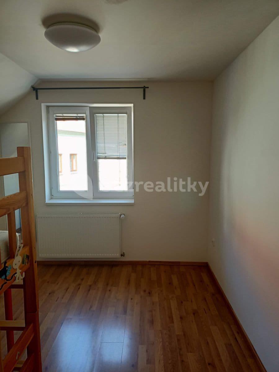 1 bedroom with open-plan kitchen flat to rent, 55 m², Velvarská, Horoměřice, Středočeský Region 1 bedroom with open-plan kitchen flat to rent, 55 m², Velvarská, Horoměřice, Středočeský Region