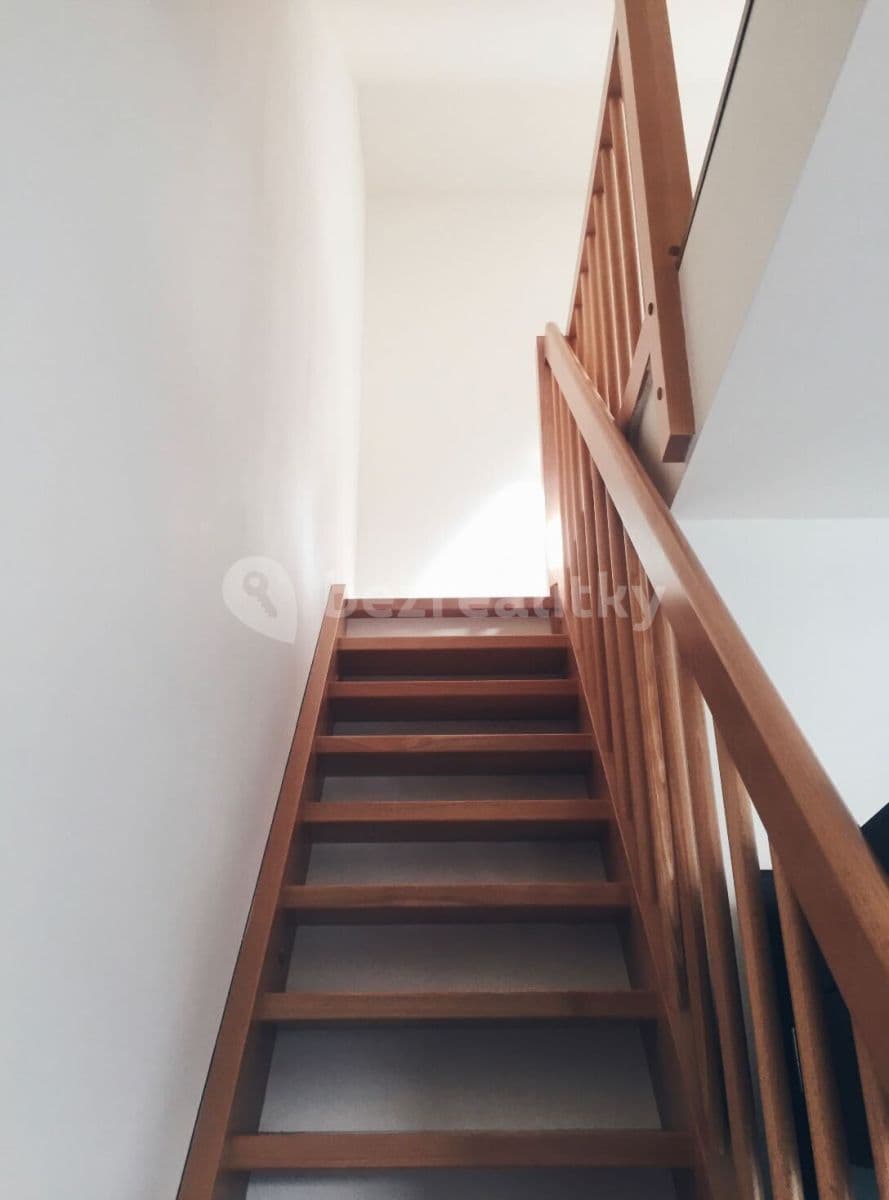 1 bedroom with open-plan kitchen flat to rent, 47 m², Drahobejlova, Prague, Prague 1 bedroom with open-plan kitchen flat to rent, 47 m², Drahobejlova, Prague, Prague