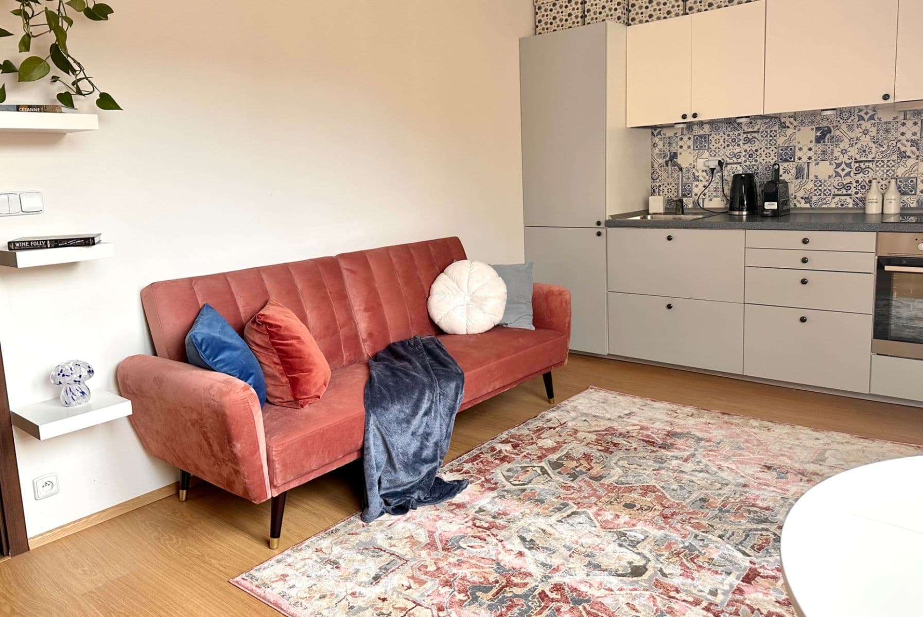 1 bedroom with open-plan kitchen flat to rent, 47 m², Drahobejlova, Prague, Prague 1 bedroom with open-plan kitchen flat to rent, 47 m², Drahobejlova, Prague, Prague