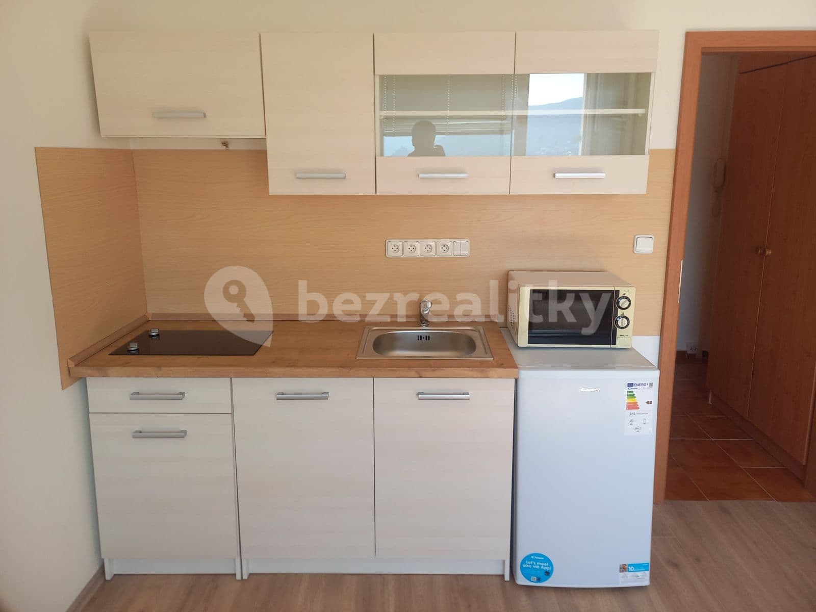 Studio flat to rent, 21 m², SNP, Ústí nad Labem, Ústecký Region Studio flat to rent, 21 m², SNP, Ústí nad Labem, Ústecký Region