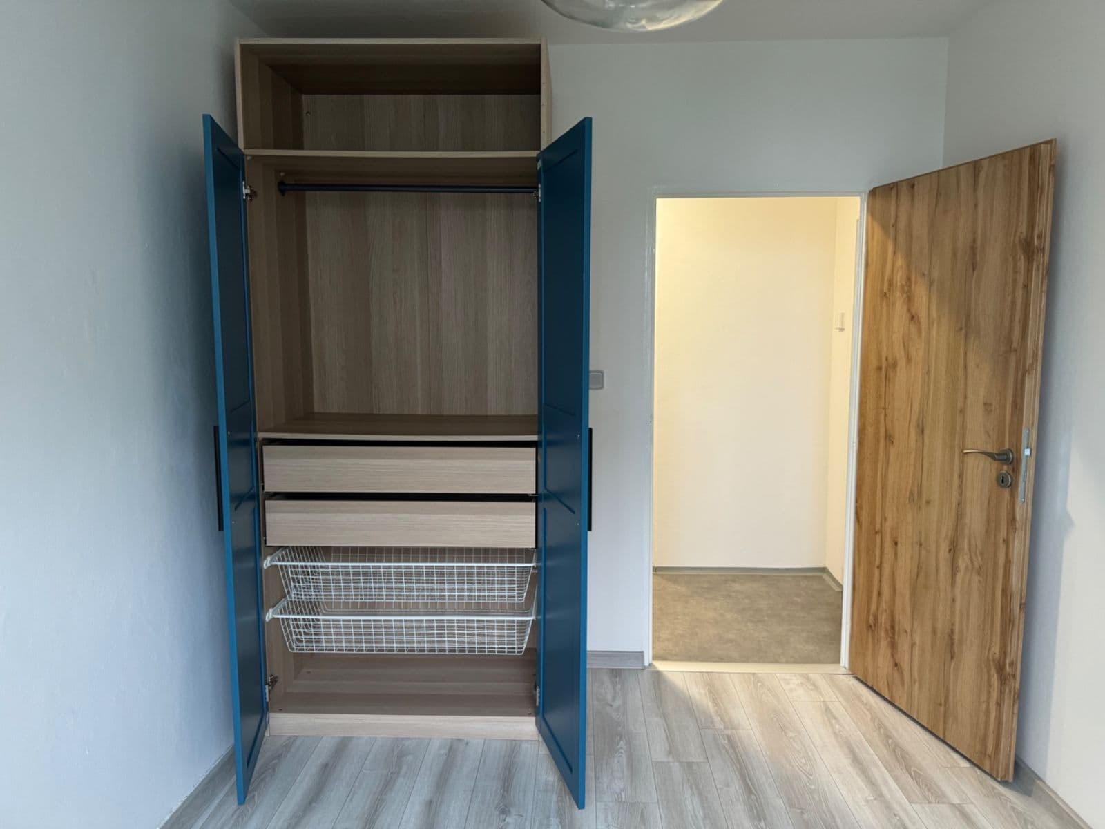 1 bedroom with open-plan kitchen flat to rent, 43 m², Ciolkovského, Prague, Prague 1 bedroom with open-plan kitchen flat to rent, 43 m², Ciolkovského, Prague, Prague