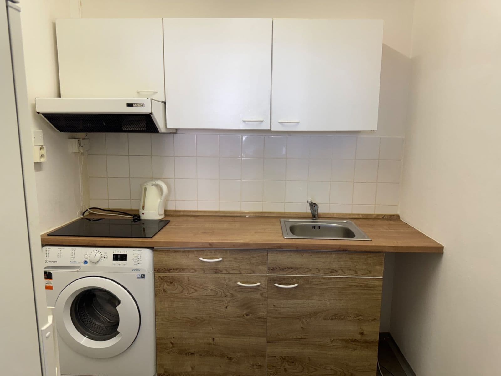 1 bedroom with open-plan kitchen flat to rent, 43 m², Ciolkovského, Prague, Prague 1 bedroom with open-plan kitchen flat to rent, 43 m², Ciolkovského, Prague, Prague