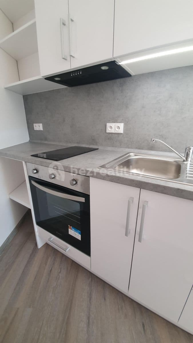 Studio flat to rent, 27 m², 5. května, Kolín, Středočeský Region Studio flat to rent, 27 m², 5. května, Kolín, Středočeský Region