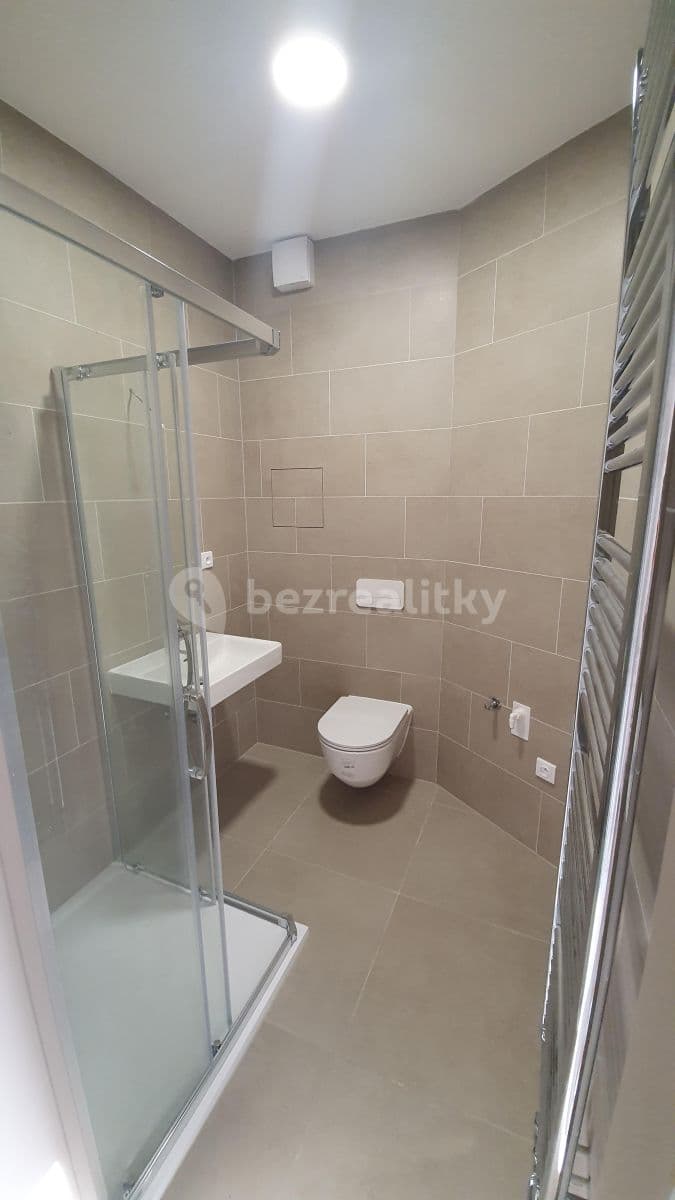 Studio flat to rent, 27 m², 5. května, Kolín, Středočeský Region Studio flat to rent, 27 m², 5. května, Kolín, Středočeský Region