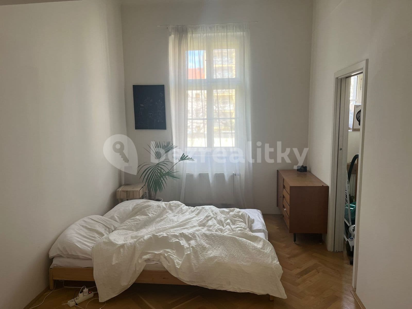 1 bedroom with open-plan kitchen flat to rent, 52 m², Veletržní, Prague, Prague 1 bedroom with open-plan kitchen flat to rent, 52 m², Veletržní, Prague, Prague