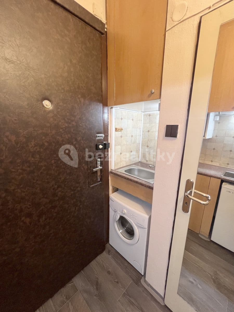1 bedroom flat to rent, 24 m², Magistrů, Prague, Prague 1 bedroom flat to rent, 24 m², Magistrů, Prague, Prague